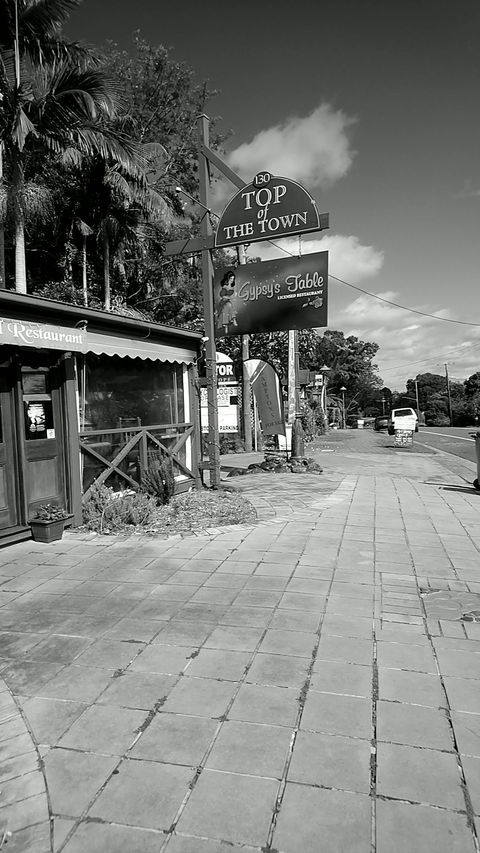 Gypsy's Table - Hotels Melbourne 3