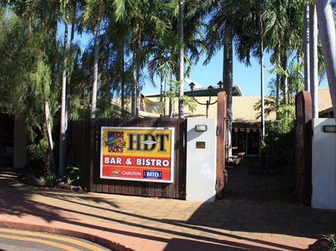 Humpty Doo Tavern - Hotels Melbourne 0
