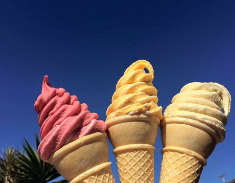Yummi Fruit Ice-Creamery - Hotels Melbourne 0