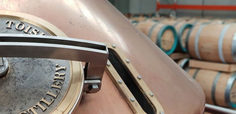 Chiefs Son Distillery - Hotels Melbourne 1