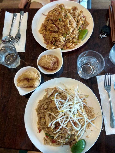 Thai Nakonlanna - Hotels Melbourne 0