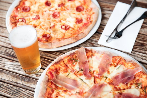 Public Bar - Hotels Melbourne 2