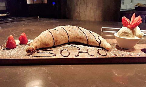 Soho Restaurant & Bar - Hotels Melbourne 11