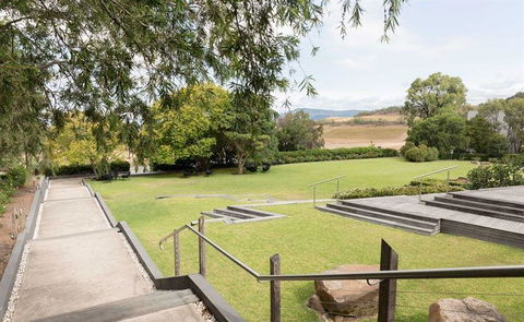 Vines Restaurant At Hollydene Estate - Hotels Melbourne 11