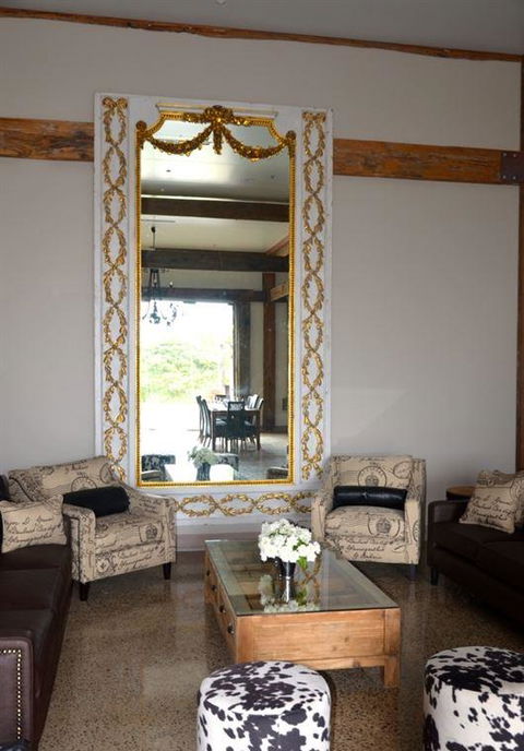Vines Restaurant At Hollydene Estate - Hotels Melbourne 7