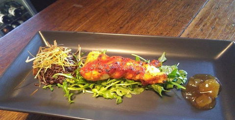 Mischief And Mayhem Wine Lounge - Hotels Melbourne 6