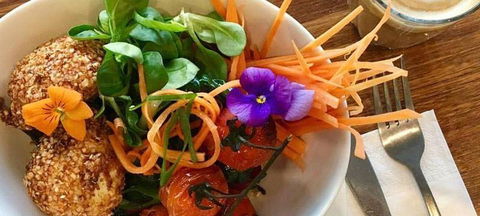 Cafe D'lish - Hotels Melbourne 3