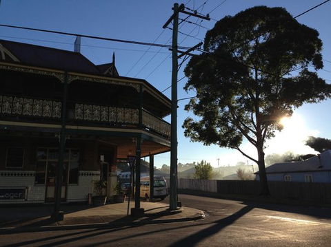 Historic Holmesville Hotel - Hotels Melbourne 0