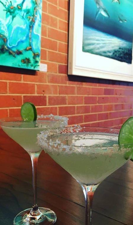 Fusion Art Bar & Tapas - Hotels Melbourne 4