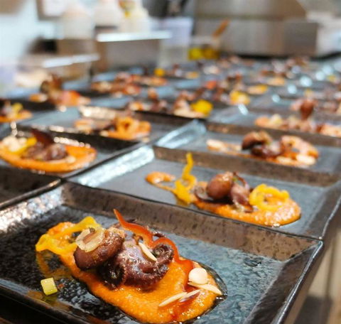 Fusion Art Bar & Tapas - Hotels Melbourne 8
