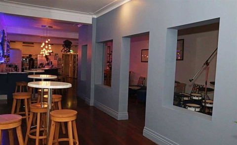 Bluebottle Bar + Kitchen - Hotels Melbourne 6