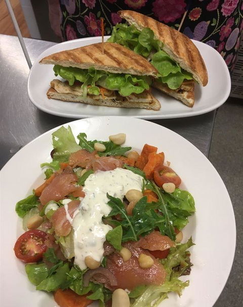 Miss Nellie's Cafe - Hotels Melbourne 8