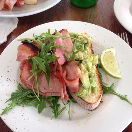 La Pizza Trattoria - Hotels Melbourne 0