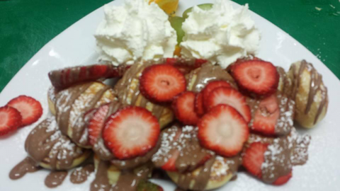 Cupz N’ Crepes - Hotels Melbourne 3