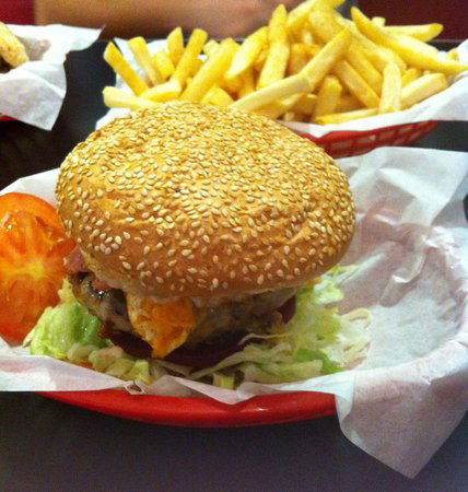 Bernie’s Diner - Hotels Melbourne 0