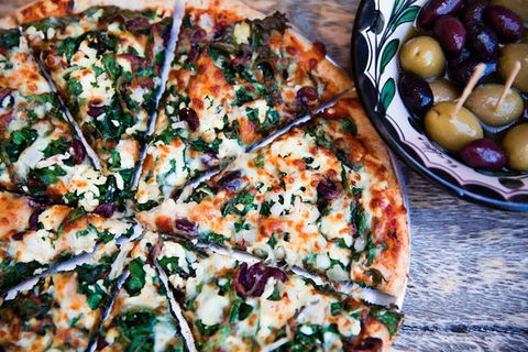 Earth ’n’ Sea Amazing Pizza & Pasta - Hotels Melbourne 0