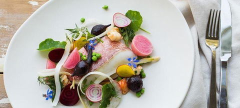 The Long Apron - Hotels Melbourne 3