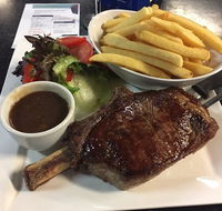 Sporties Steak  Grill - Hotels Melbourne