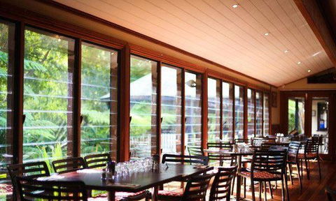 Meze Me Grove - Hotels Melbourne 17