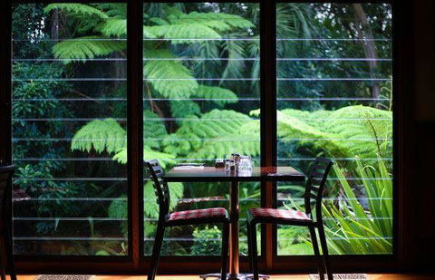 Meze Me Grove - Hotels Melbourne 18