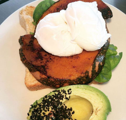 The Empire Cafe - Hotels Melbourne 24