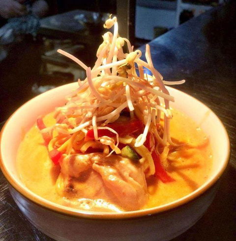 The Empire Cafe - Hotels Melbourne 25