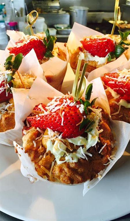 The Empire Cafe - Hotels Melbourne 4