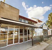 Commercial Hotel - Hotels Melbourne