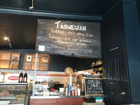 Taswegian Cafe & Deli - Hotels Melbourne 0