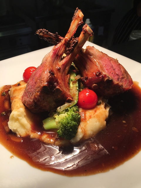 Palms Restaurant - Hotels Melbourne 3