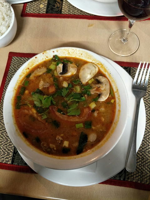 Poemphun Thai Takeaway - Hotels Melbourne 3