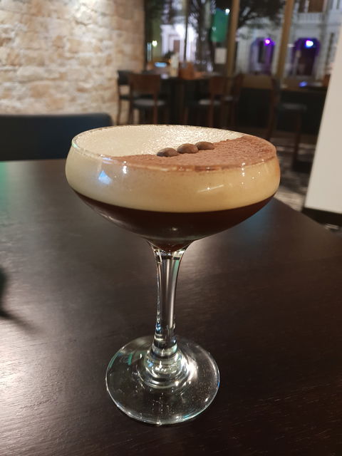 Zack's - Hotels Melbourne 4