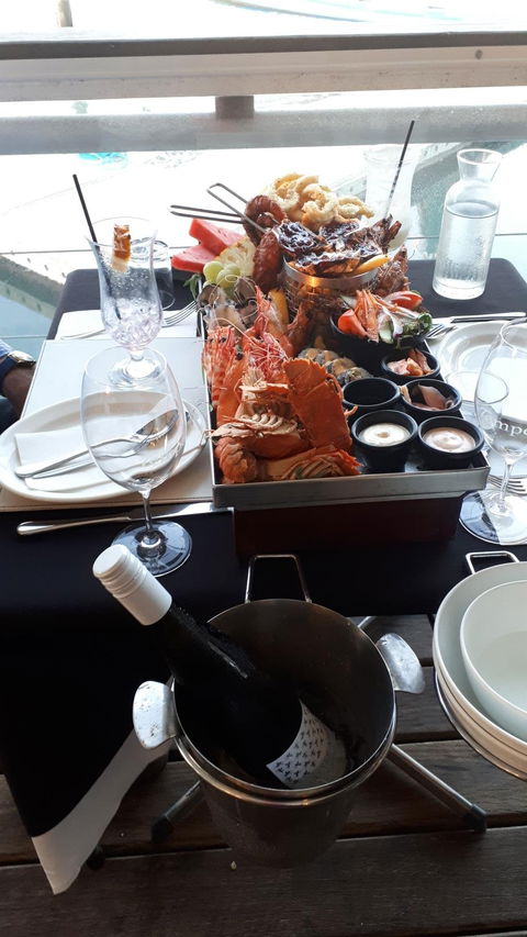 Tempest Seafood Restaurant & Teppanyaki Grill - Hotels Melbourne 4