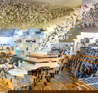 The Bloom Room Cafe - Hotels Melbourne