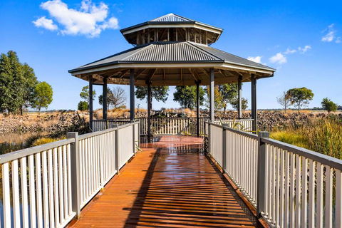 Quality Suites Point Cook Seasons 5 - Hotels Melbourne 3