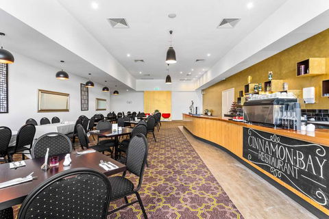 Quality Suites Point Cook Seasons 5 - Hotels Melbourne 15