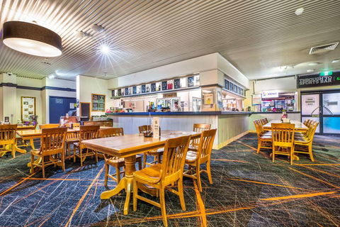 Atherton Hotel - Hotels Melbourne 6