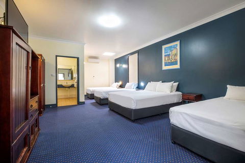 Atherton Hotel - Hotels Melbourne 7