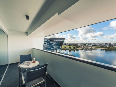 Mercure Melbourne Caroline Springs - Hotels Melbourne 5