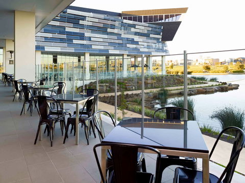 Mercure Melbourne Caroline Springs - Hotels Melbourne 12