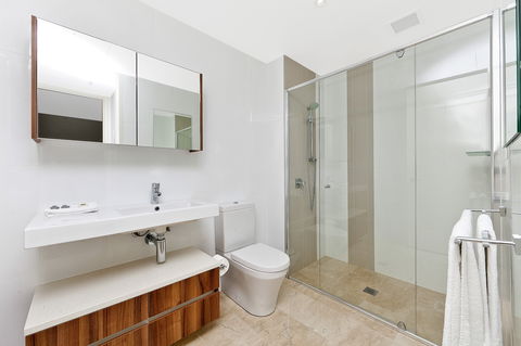 Astra Canberra Manhattan - Hotels Melbourne 5