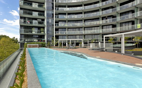 Astra Canberra Manhattan - Hotels Melbourne 13