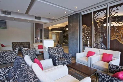 Mantra Hindmarsh Square - Hotels Melbourne 3