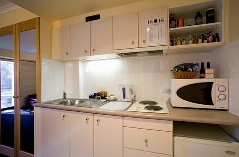Capital Executive Apt Hotel Canberra - Hotels Melbourne 9