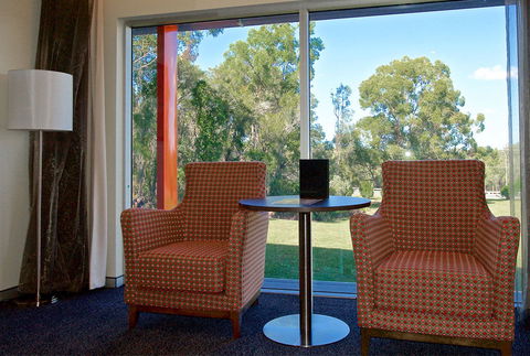 Alexandra Hills Hotel - Hotels Melbourne 2