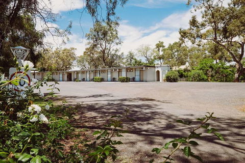 Artesian Spa Motor Inn - Hotels Melbourne 1
