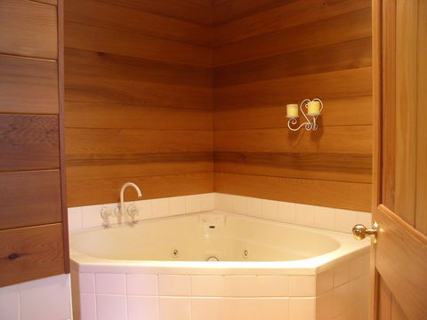 Kemeys Mountain Hideaway - Hotels Melbourne 2