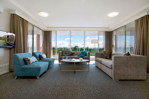 Pacific Suites Canberra - Hotels Melbourne 1