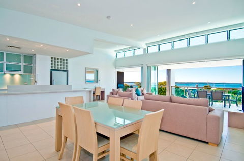 Akama Resort - Hotels Melbourne 1
