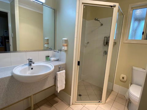 Gayndah Colonial Motor Inn - Hotels Melbourne 2